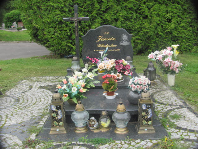 Grób Władysław Jamróz