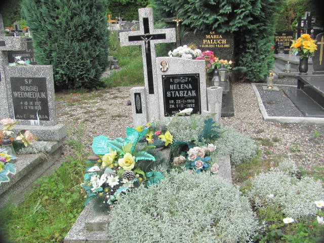 Grób Helena Staszak