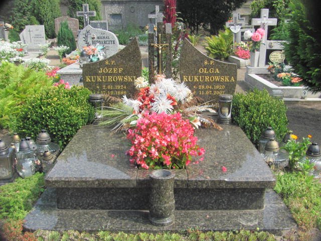 Grób Józef Kukurowski