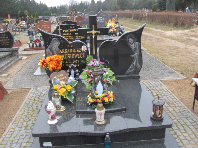 Arkadiusz Strusiewicz 1973 Chojna - Grobonet - Wyszukiwarka osób pochowanych